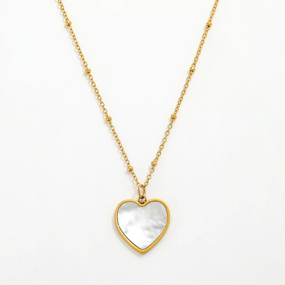 Fenny 18K Gold Plated Sweety Fashion White Shell Heart Pendant Necklace Gift for Women Stainless Steel Jewelry Wholesale