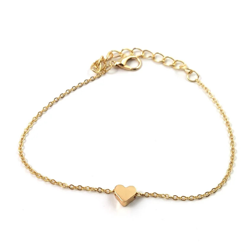 Hot Sale Fashion Gold Color Heart Bracelets Bangles for Women Minimalist Love Charm Metal Bracelet Statement Jewelry Wholesal