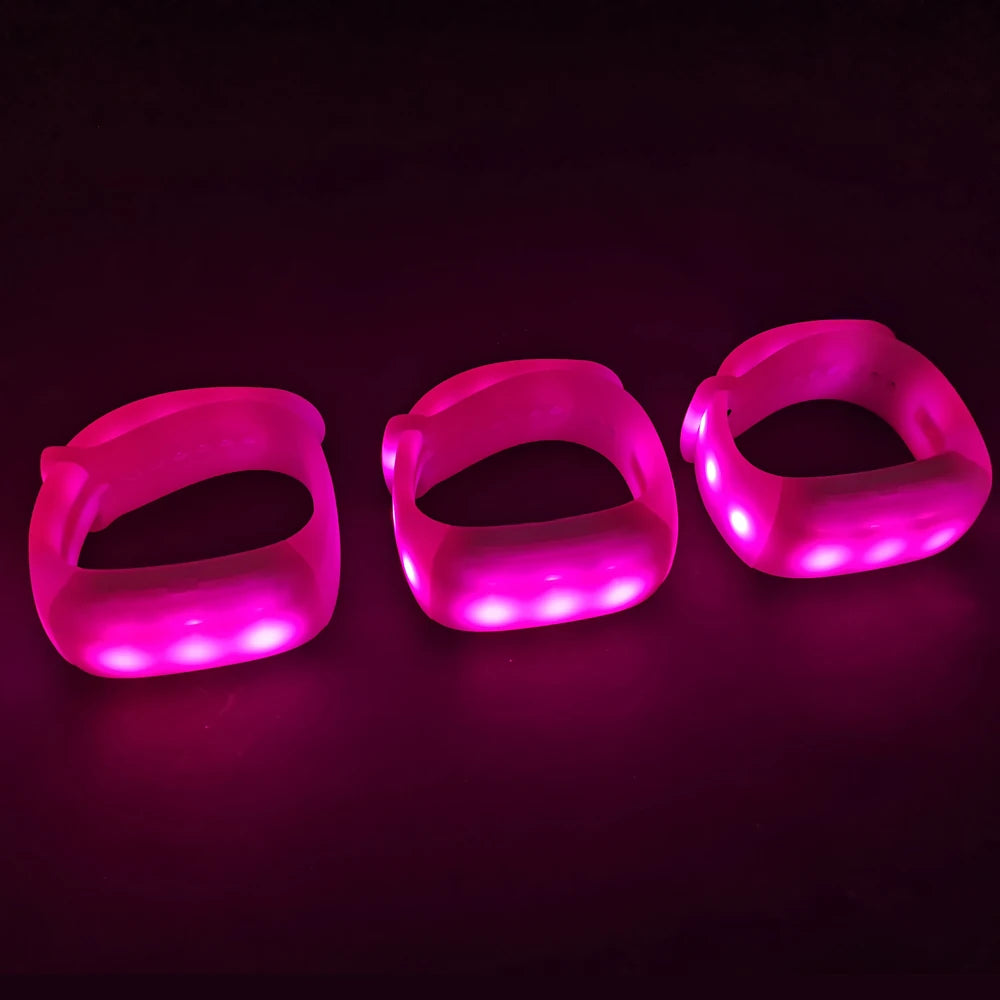 Programmable Remote Controlled LED Wristband RGB Lights Adjustable Size DMX/PC Control Eco-Friendly Silicone ABS for Parties