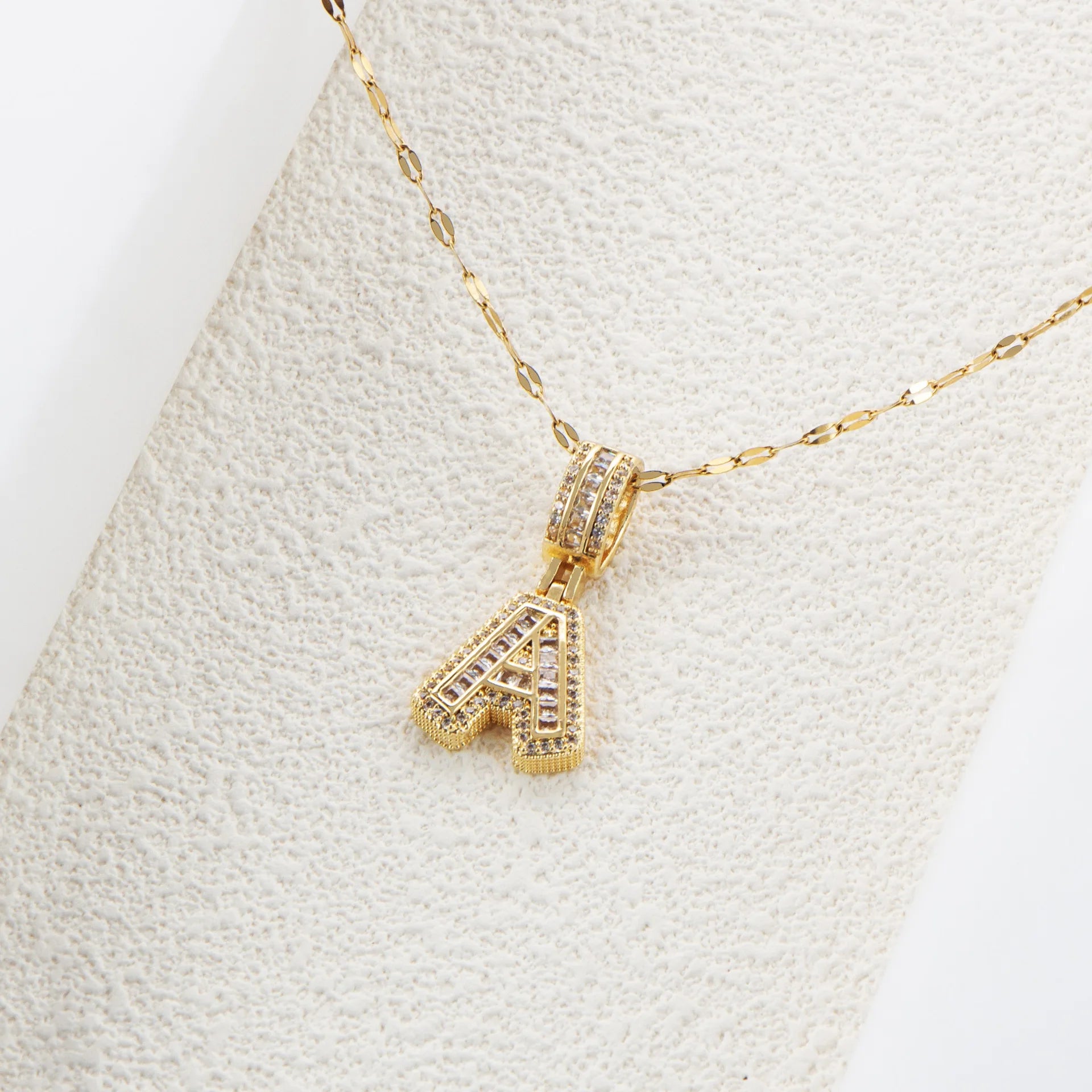 26 Capital Letters Initial Letter Pendant Necklace Custom Name Gold Jewelry Personalized a to Z Chain for Mom Weddings Partie