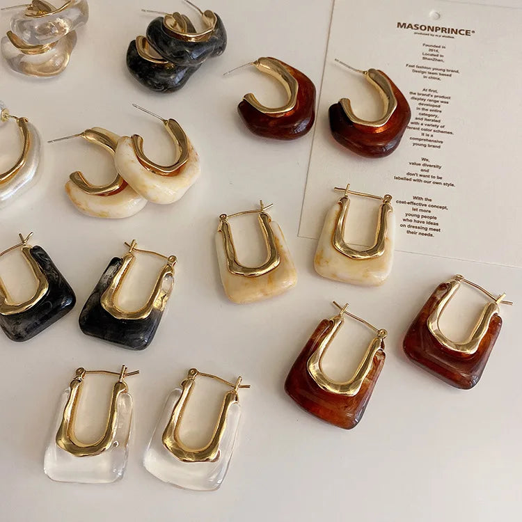 8 Colors Irregular Twisted Clear Amber Resin Earrings Acrylic Hoop Earrings for Women 2021 Korean Vintage Gold Plated Jewelry