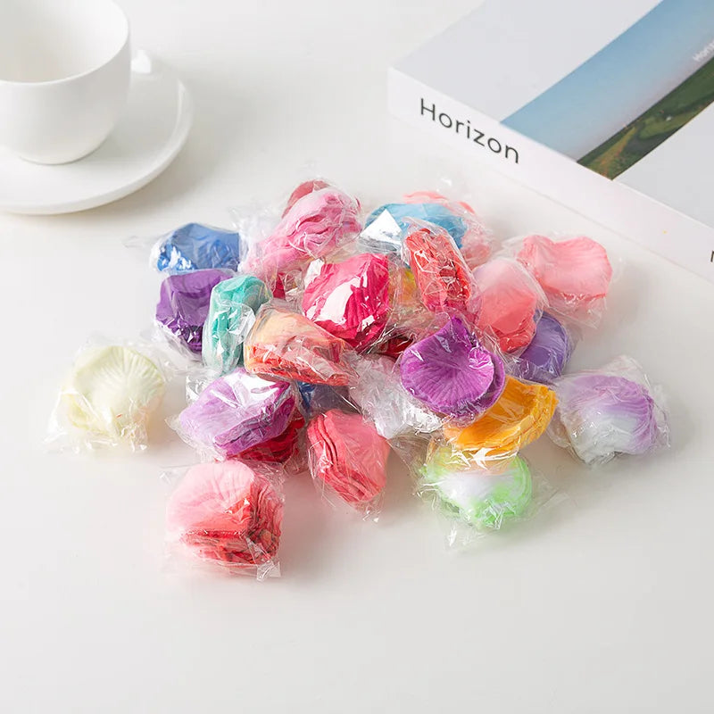 P04 Wholesale Valentine's Day Decor Fake Stain Fabric Rose Flower Petal White Red Artificial Silk Rose Flower Petals for Wedd