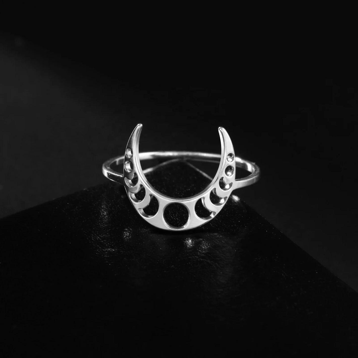 Crescent Moon Phase Rings for Women Vintage Stainless Steel Jewelry Rings Party Anniversary Birthday Gift Wholesale