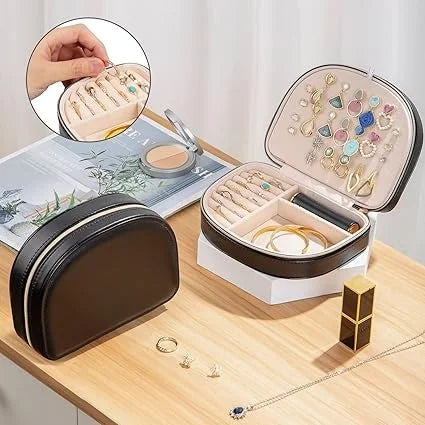 Lady Fashion Travel Jewelry Case Organizer Small Storage Box for Christmas Gifts Elegant Jewelry Stuffers for Women