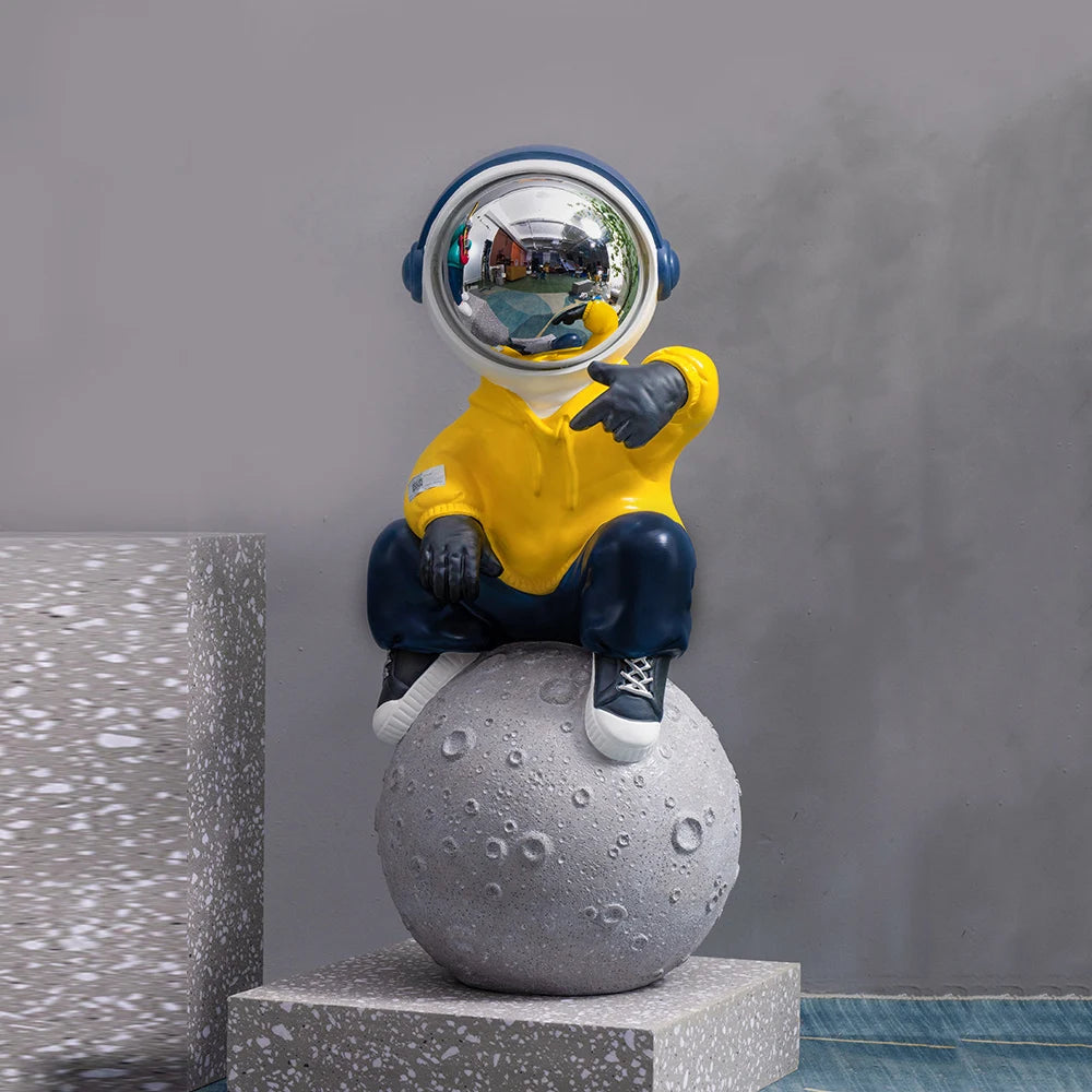 Living Room Nordic Led Light Resin Party Decoration Accessory Modern Home Life Size Astronaut Sculpture