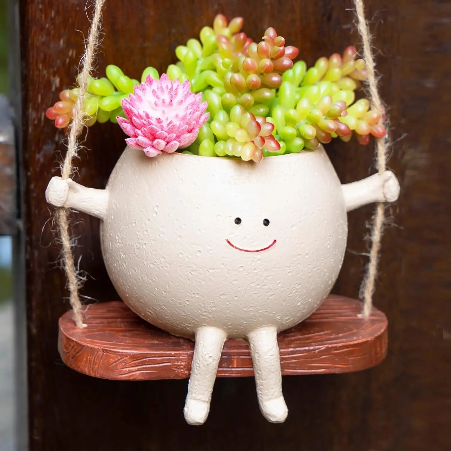 Resin Eco-Friendly Hand Carved Cute Swing Face Hanging Planter Pot for Indoor/Outdoor Use