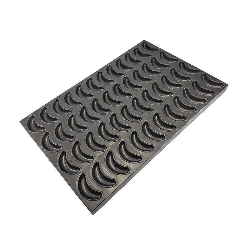 Non Stick Banana Shape Cake Baking Mold Creative Banana-shaped Silicone Mould