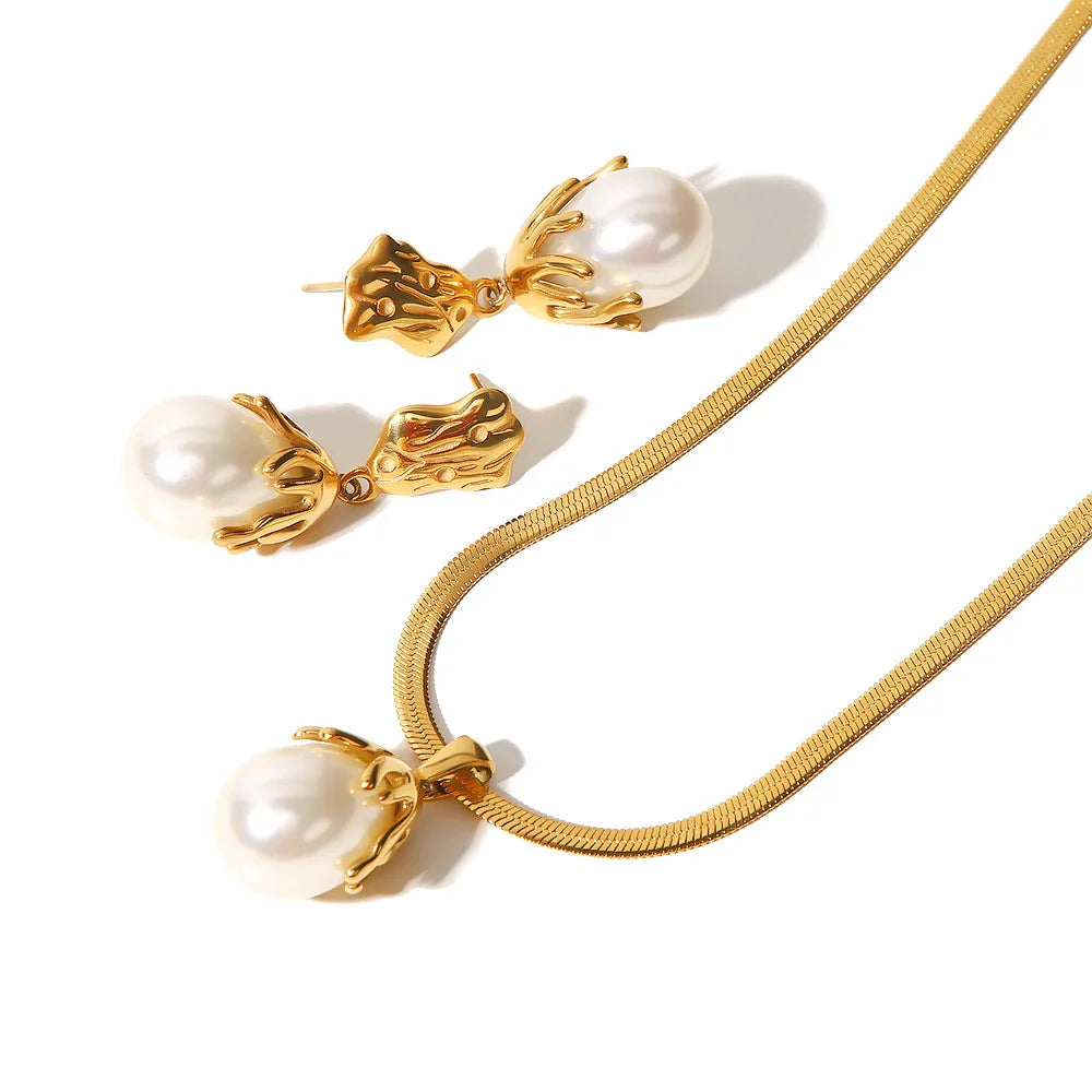 Classic Cute Pearls Jewelry Sets Fashion High Quality Tarnish Free Gold Plated Stainless Steel Necklace and Earrings for Wome