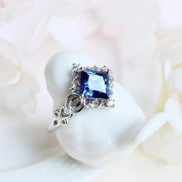 New Design Princess Blue Gem Rings Hollow Crown Wedding Rings for Women Girls