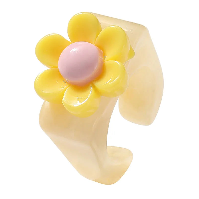 2025 Creative Design Real Flower Rings Exaggerated Chunky Rings Transparent Acrylic Resin Rings for Girls