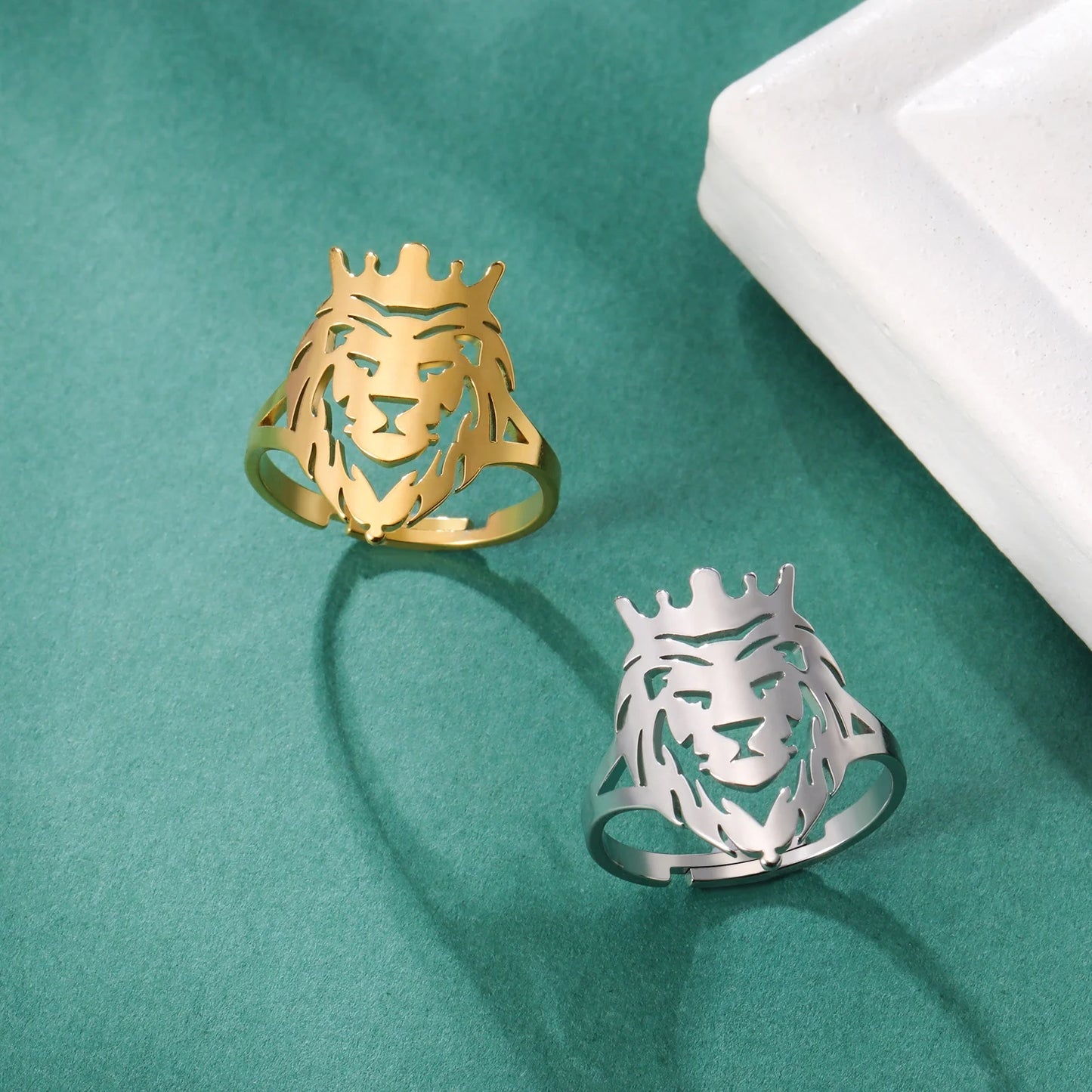 Lion with King Crown Adjustable Ring King of the Jungle Symbol of Strength Wisdom Classic Stainless Steel Jewelry for Men Wom