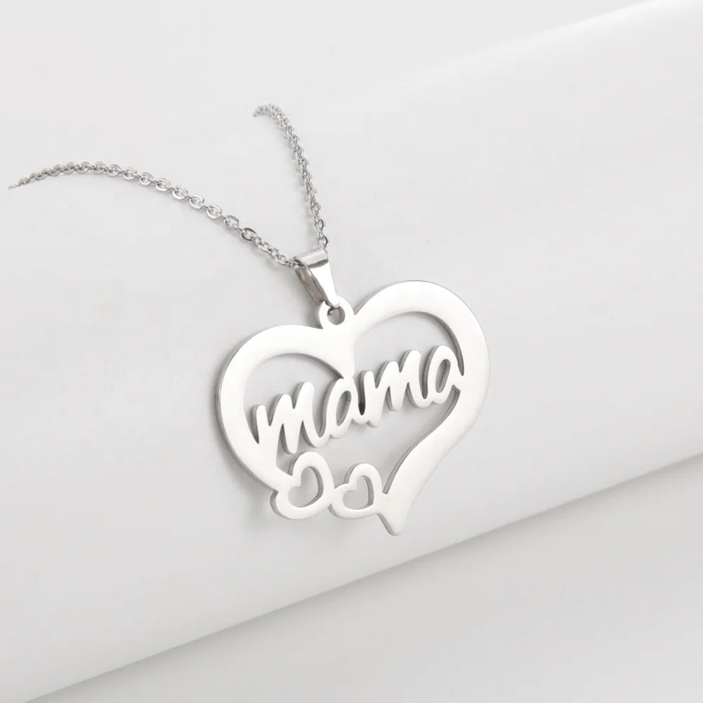 Mama Heart Pendant Necklace for Women Mom Sweet Love Chain Stainless Steel Jewelry for Birthday Mother's Day Gift