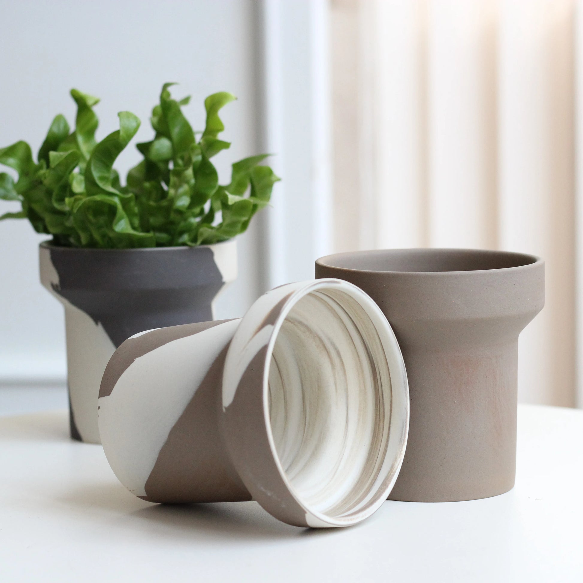 Wholesale Minimalist Modern Ceramic Plant Pots with Hole for Home Garden Decor