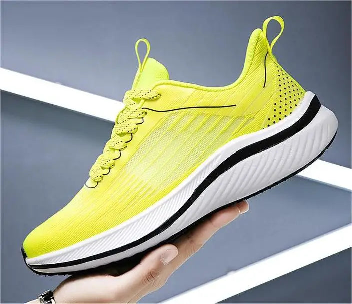 Wholesale Summer Breathable Lightweight Men Shoes Low Top Laced Running Shoes Hollow Mesh Sneakers