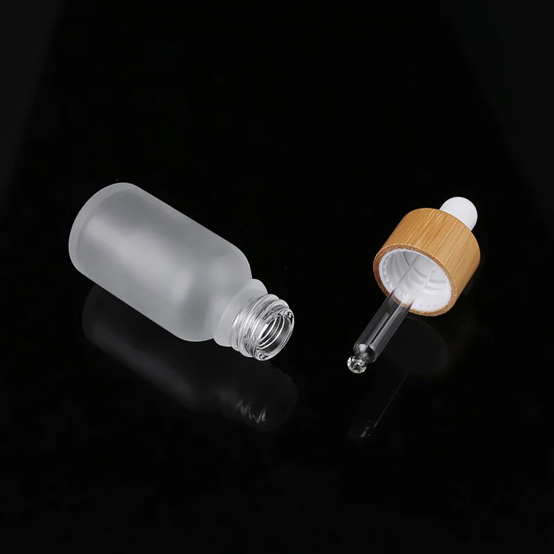 Frosted Glass Essential Oil Bottle with Bamboo Cosmetic Cuticle Hair Essential Oil Bottle Bamboo Glass Bottles