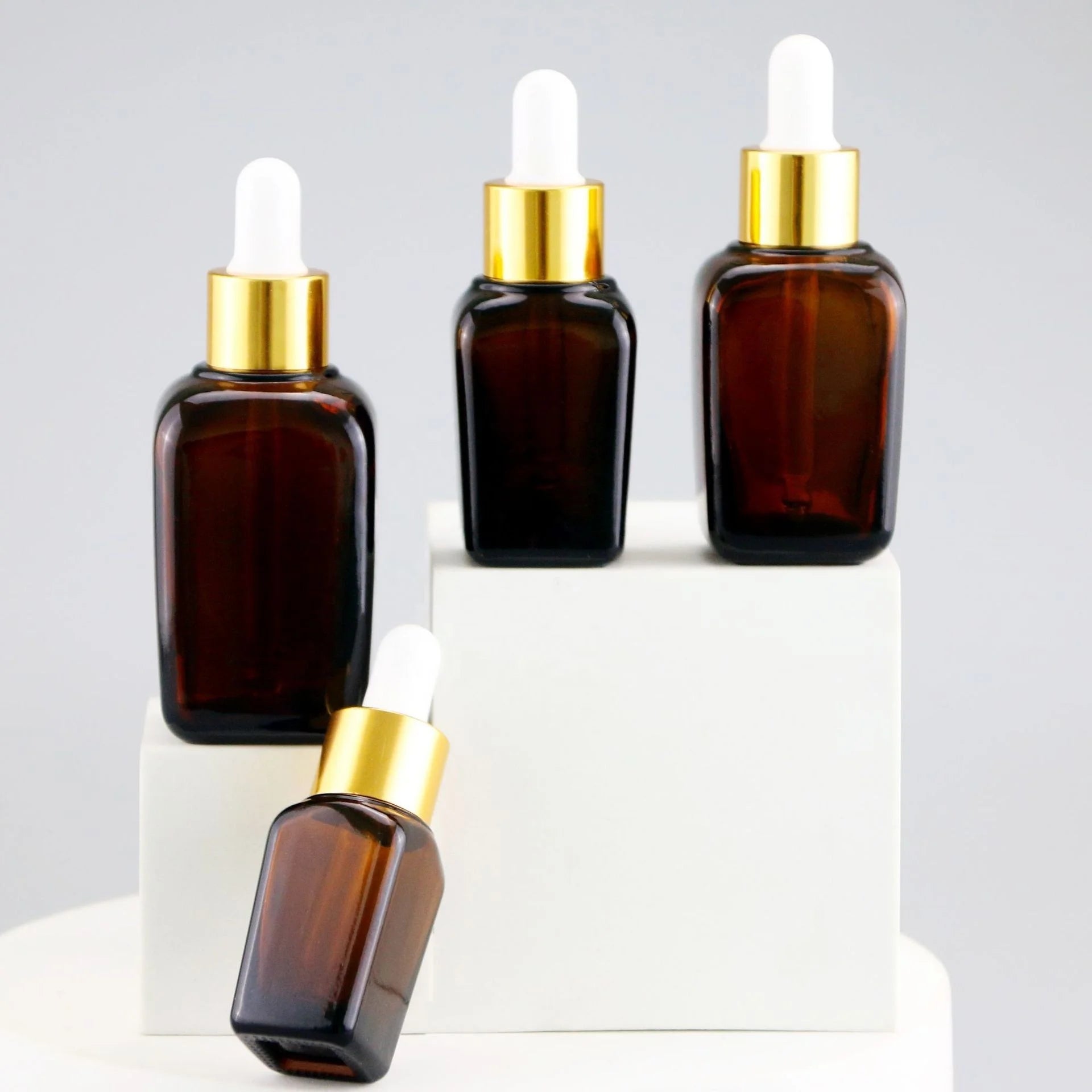 Custom Square Transparent Amber Essential Oil Glass Dropper Bottle Essential Oil Perfume Glass Packaging 10ml