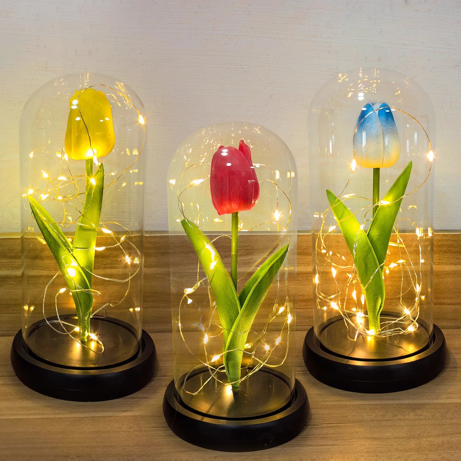 Christmas New Year Valentine's Day Gifts Forever Tulip LED Light String Preserved Artificial Tulip in Glass Dome for Mom Wome