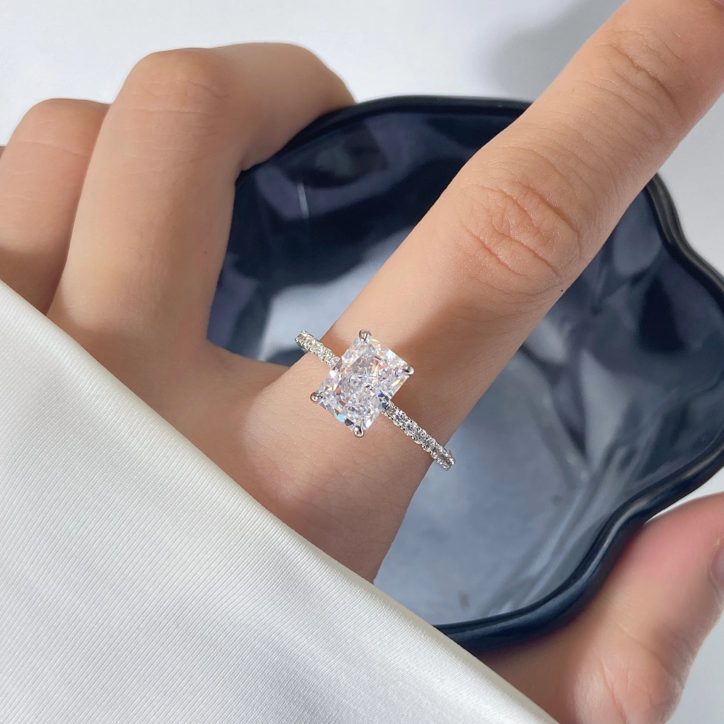 Fine Jewelry VVS1 925 Sterling Silver Moissanite 2CT Finger Ring Radiant Cut Rhodium Plated Vintage Wedding Bands Engagement
