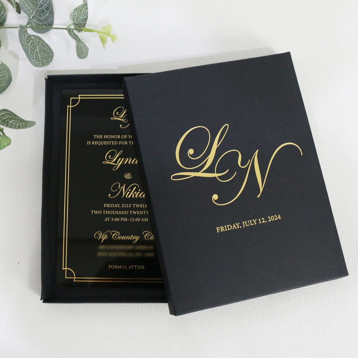 Luxury 5X7 Inches Black Acrylic Invitation Card With Gold Ink Printing Handmade Craft Gold Initials Paper Box