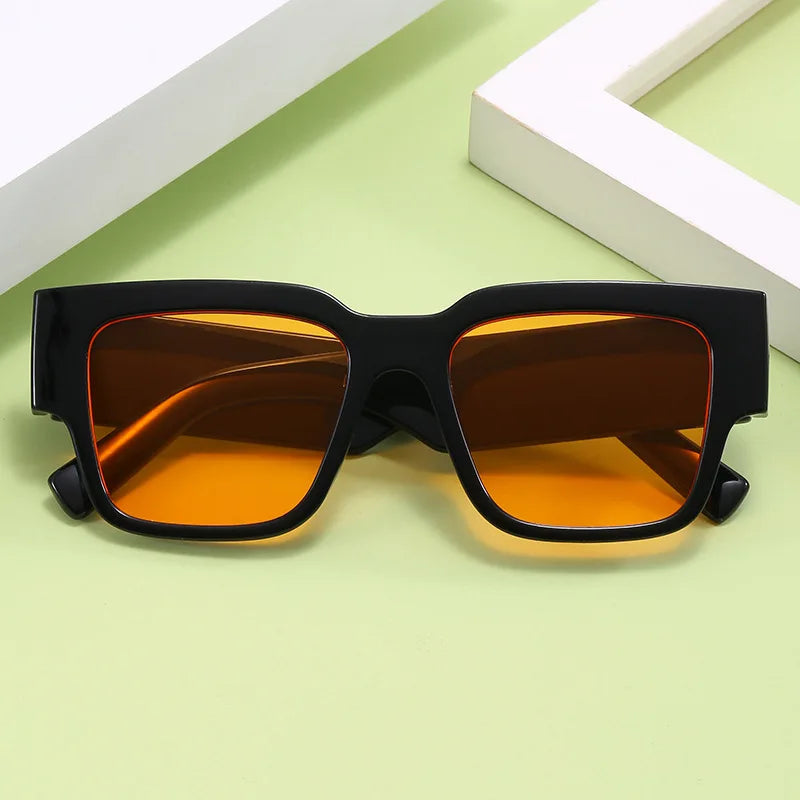 2024 New Arrival Fashion Designer Shades PC Full Rim Large Frame Shades Square Wide Leg Sunglasses Women Men