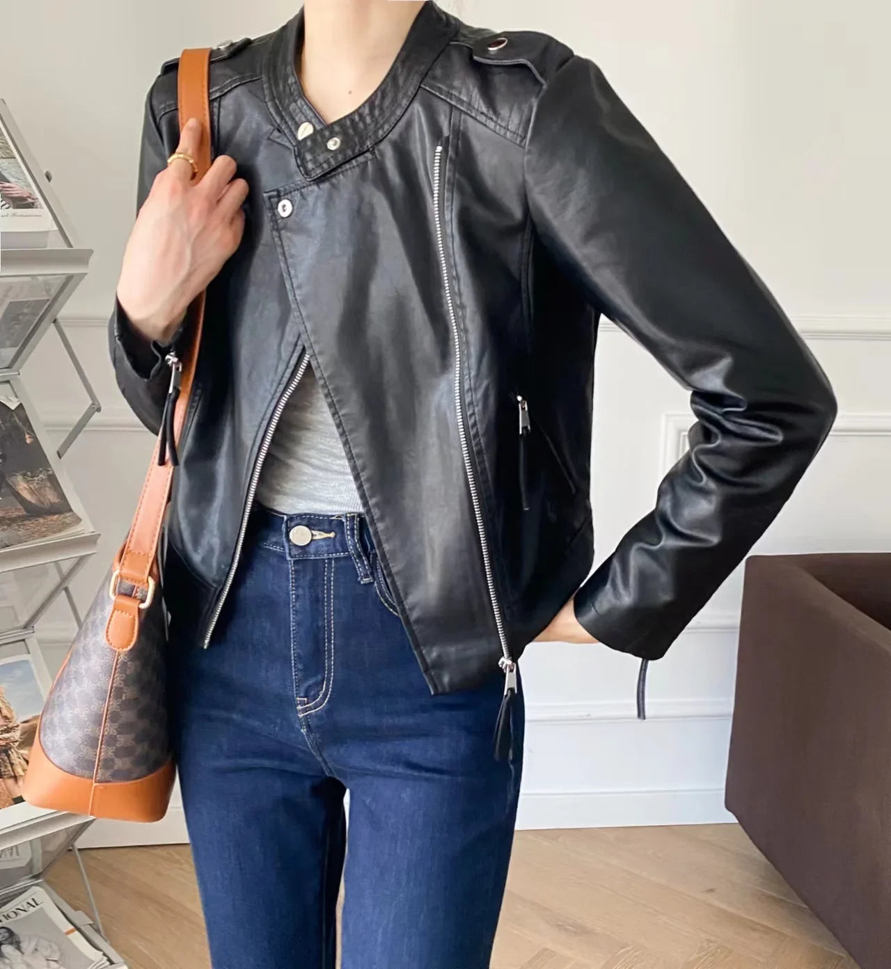 2024 Spring Autumn Small Stand Collar Jacket Motorcycle Leather Jacket Women's Short Design Fashion Jacket