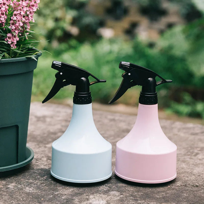 Plastic PP Pressure Operated Eco-Friendly Sprayer with Easy Pour Long Spout for Garden Use