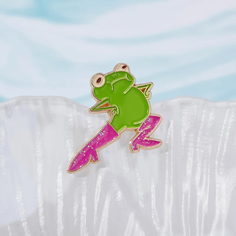 Cartoon Pink High Heels Frog Enamel Brooch Funny Animal Backpack Badge Clothing Accessories Gift Jewelry for Friends