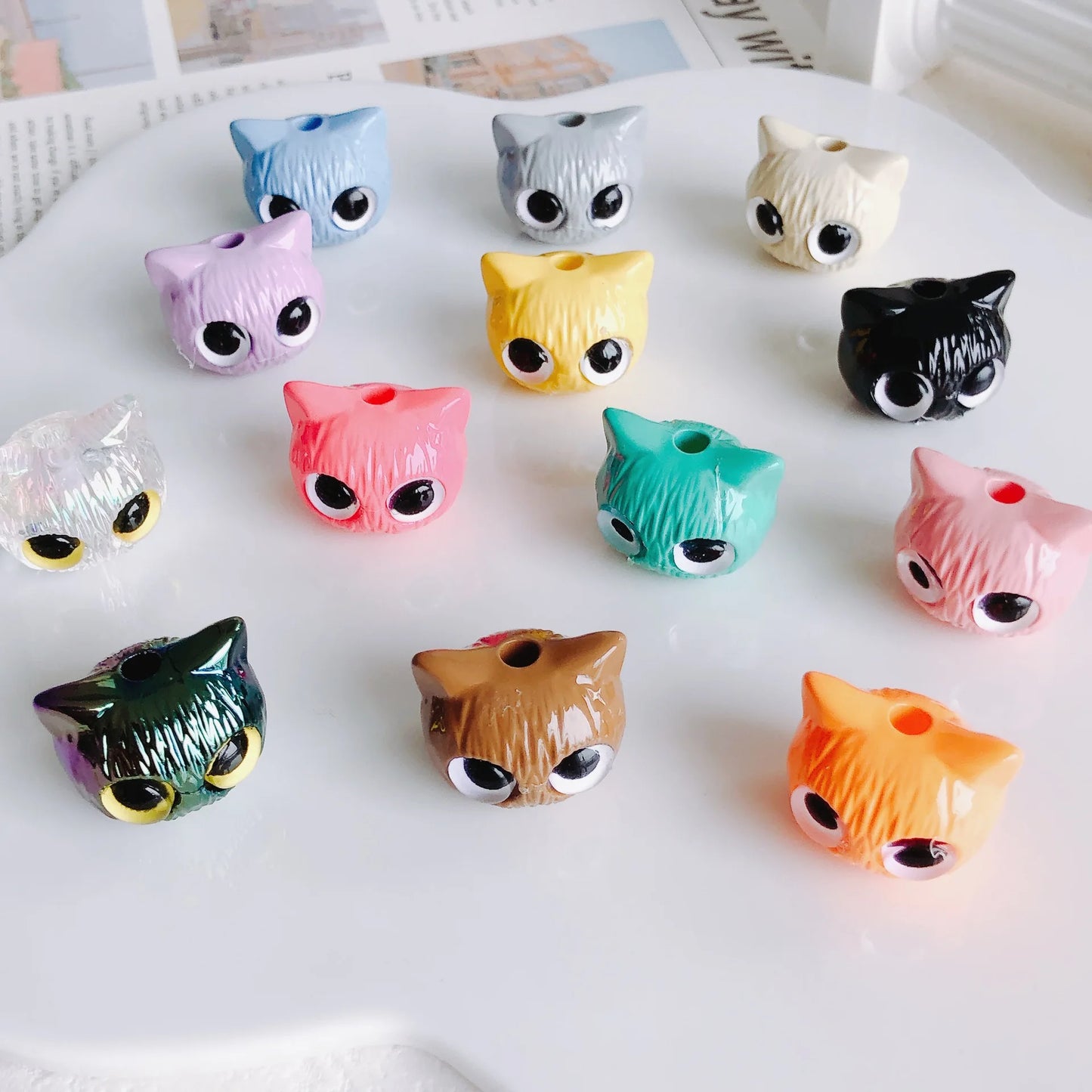 Wholesale 19*16*15Mm Colored Cat Head Beads Cute Acrylic Resin cat Charm Beads for Diy Bracelet Necklace Jewelry Accessories