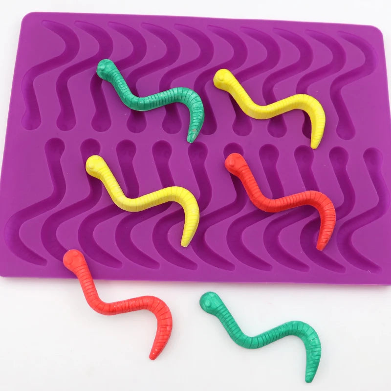 1177 Factory Free Sample 20 Hole Gummy Snake Shape Silicon Resin Mold Silicon Chocolate Mould Soft Sweet Fudge Candy Resin Mo