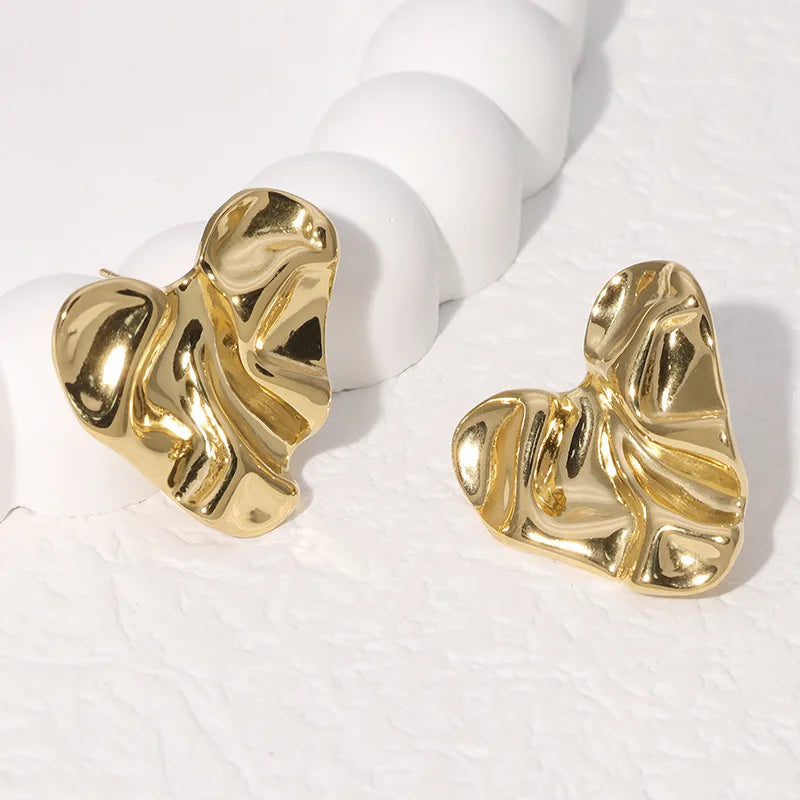 Beimai OEM Stud Earrings Pleated Simple Sweet Love-shaped Titanium Steel Stud Earrings