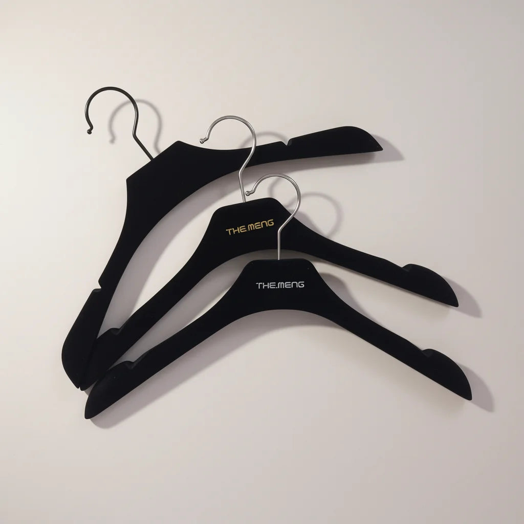 Velvet Black Non-Slip Women's Clothes Hanger Single-Tier Plastic Wedding Dress Rack Multifunctional Flexible Wardrobe Storage
