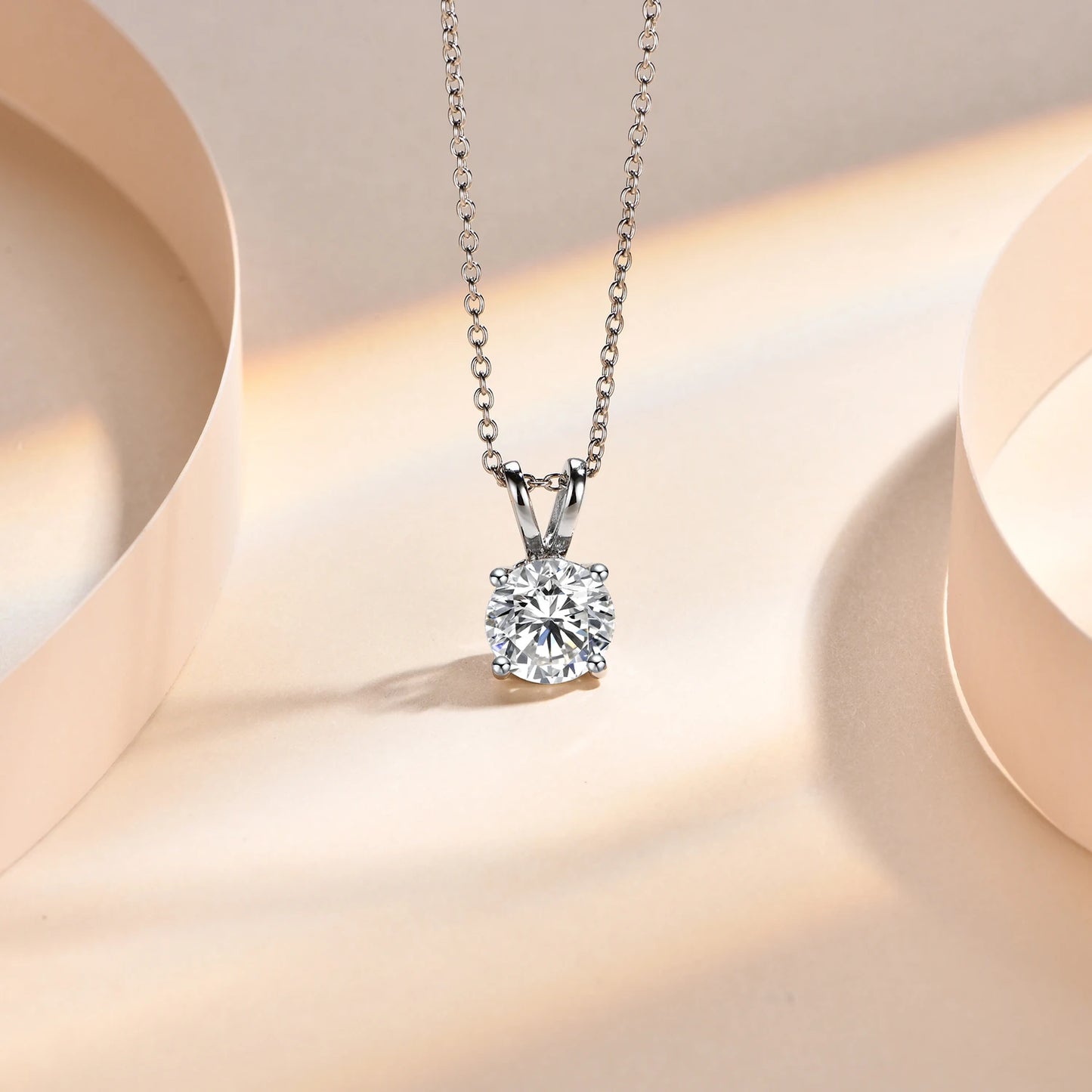 Custom Fine Jewelry D Color VVS Moissanite 925 Sterling Silver 8*8mm Round Shape Pendants Charms Necklace for Women