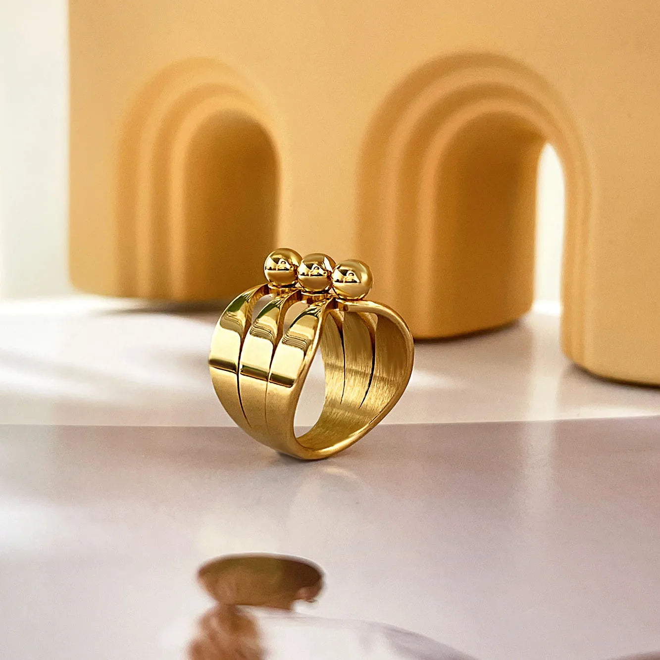 Maiou Vintage Stainless Steel 18K PVD Gold Plated Chunky Gold Ring Jewelry for Women and Ladies