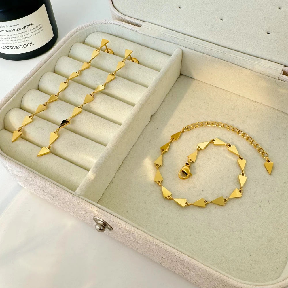 PVD Electroplated Glossy Genuine Gold Triangle Long Tassel Earrings Stainless Steel Fashion Triangle Bracelet Jewelry Set 202