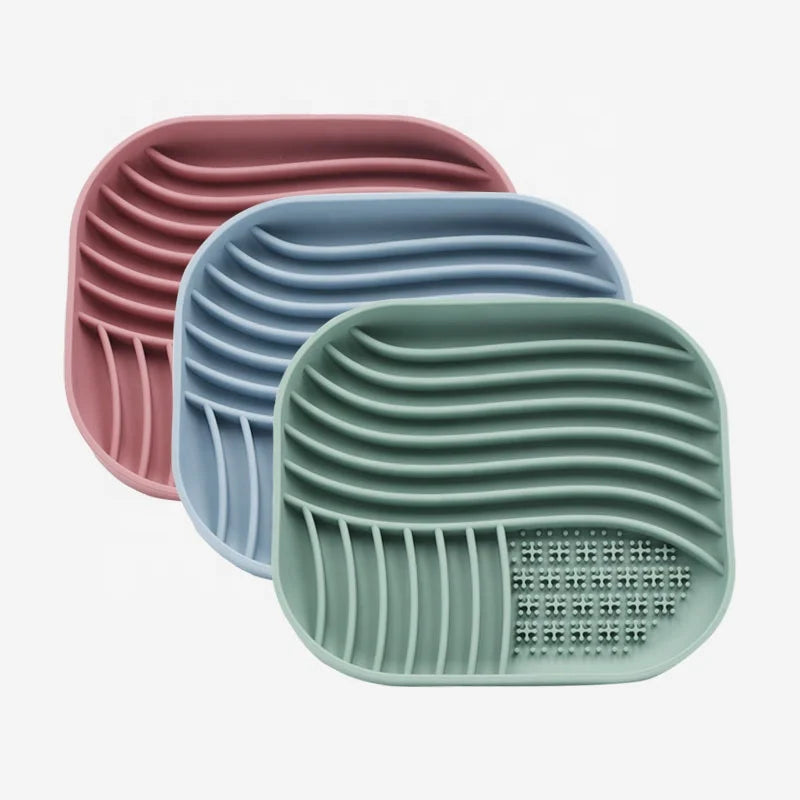 High Quality Food Grade Silicone Pet Bowl Pet Licking Pad Dishwasher Safe With Suction Cup Non-slip Dog Slow Food Feeder