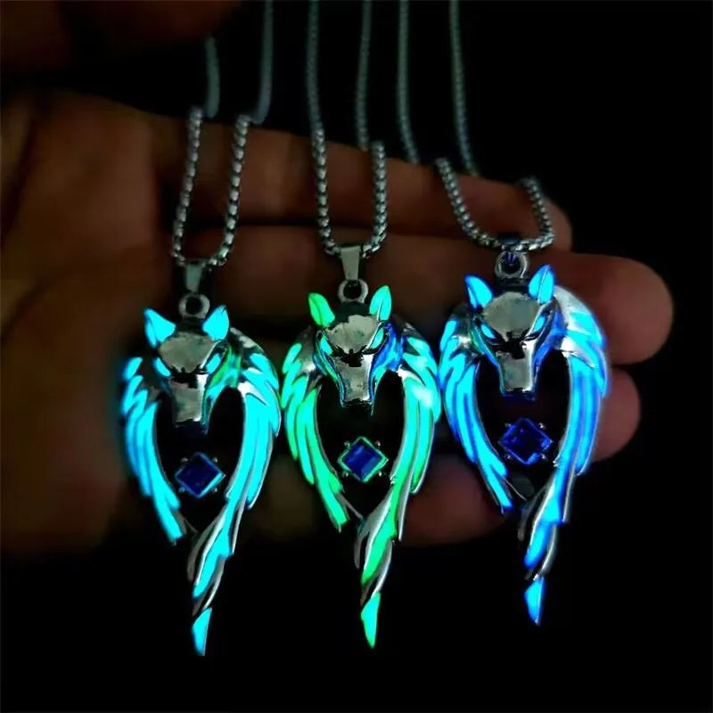 AA0160222 Gothic Glowing Charm Necklace Alloy Chain Glow Retro Wolf Totem Pendant Necklace for Men