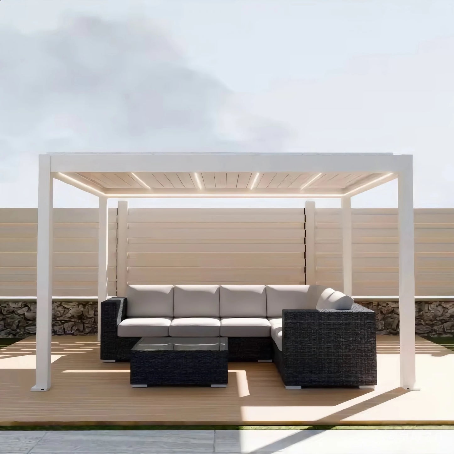 Modern Outdoor Aluminium Pergola Gazebo with Powder Coated Frame