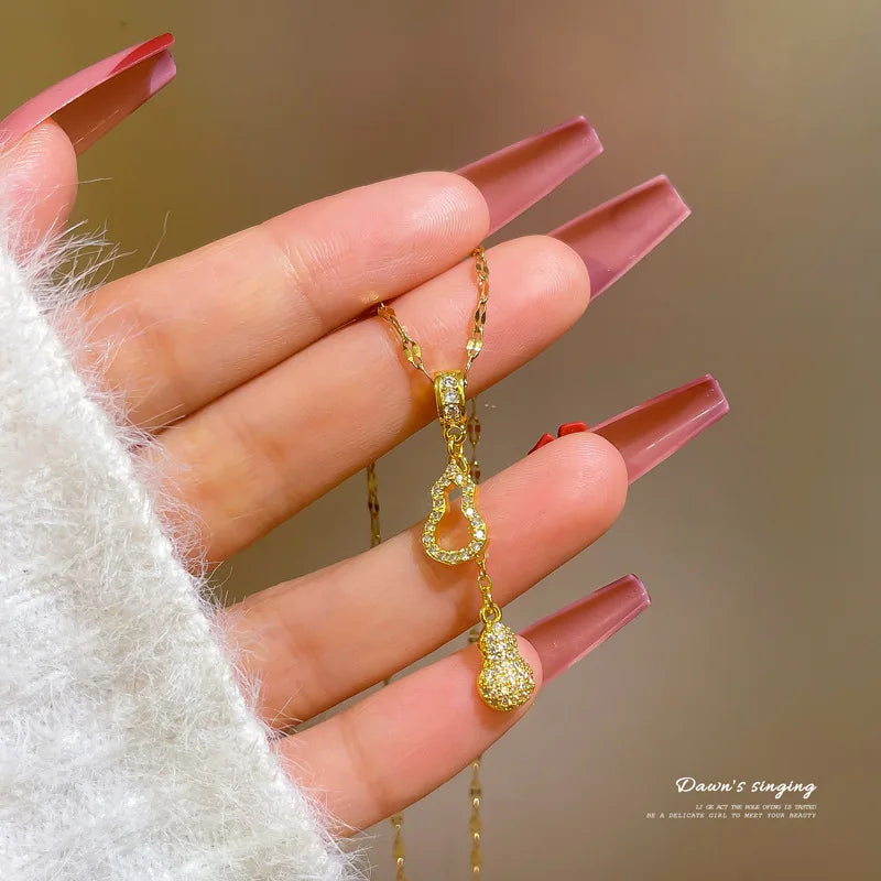 Sparkling Micro Insert Zircon Calabash Pendant Necklace Gold Plated Stainless Steel Necklace for Valentine's Day Gift