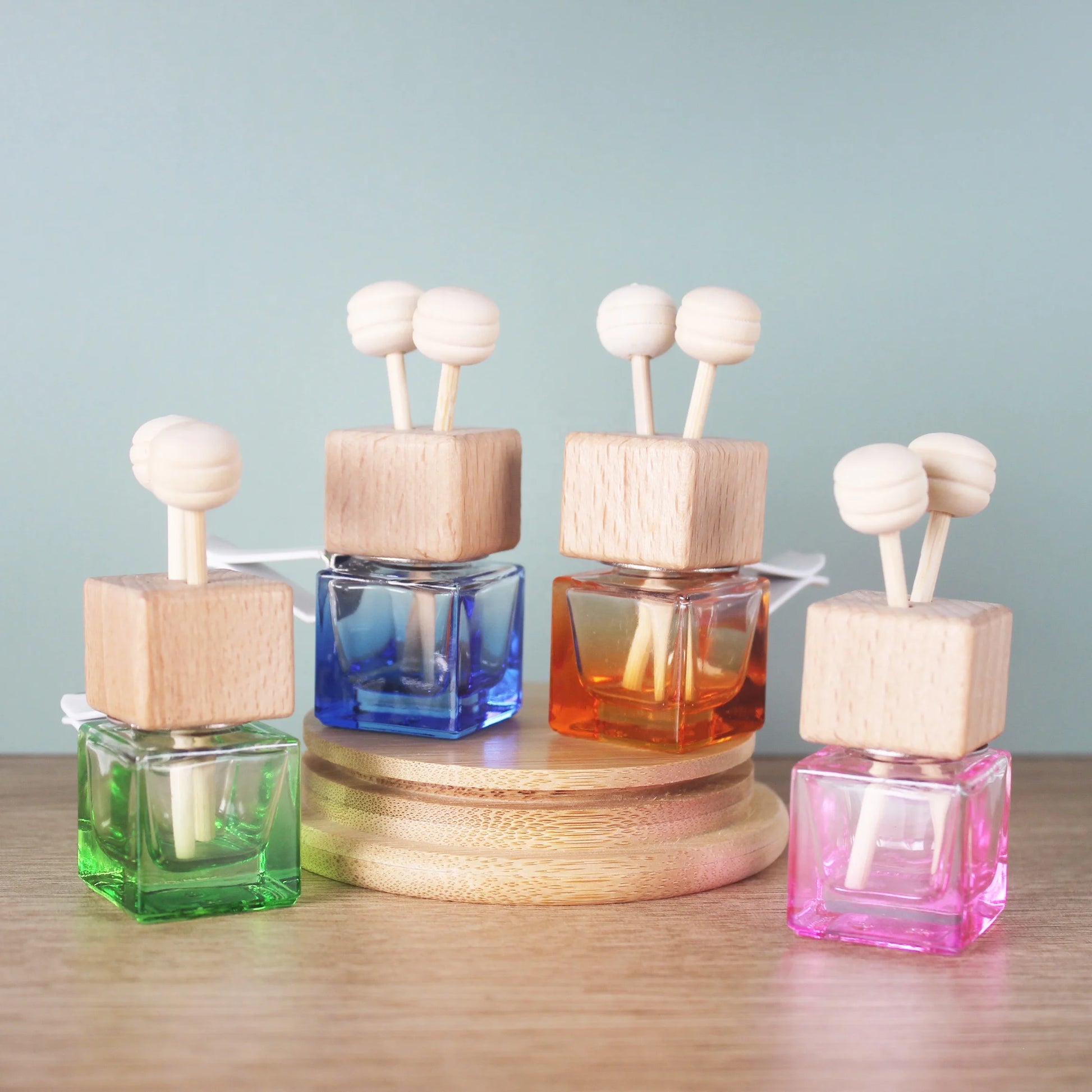 6ml Tinted Glass Car Perfume Bottle Empty Air Vent for Reed Diffuser with Screw Cap Auto Air Freshener Bottle