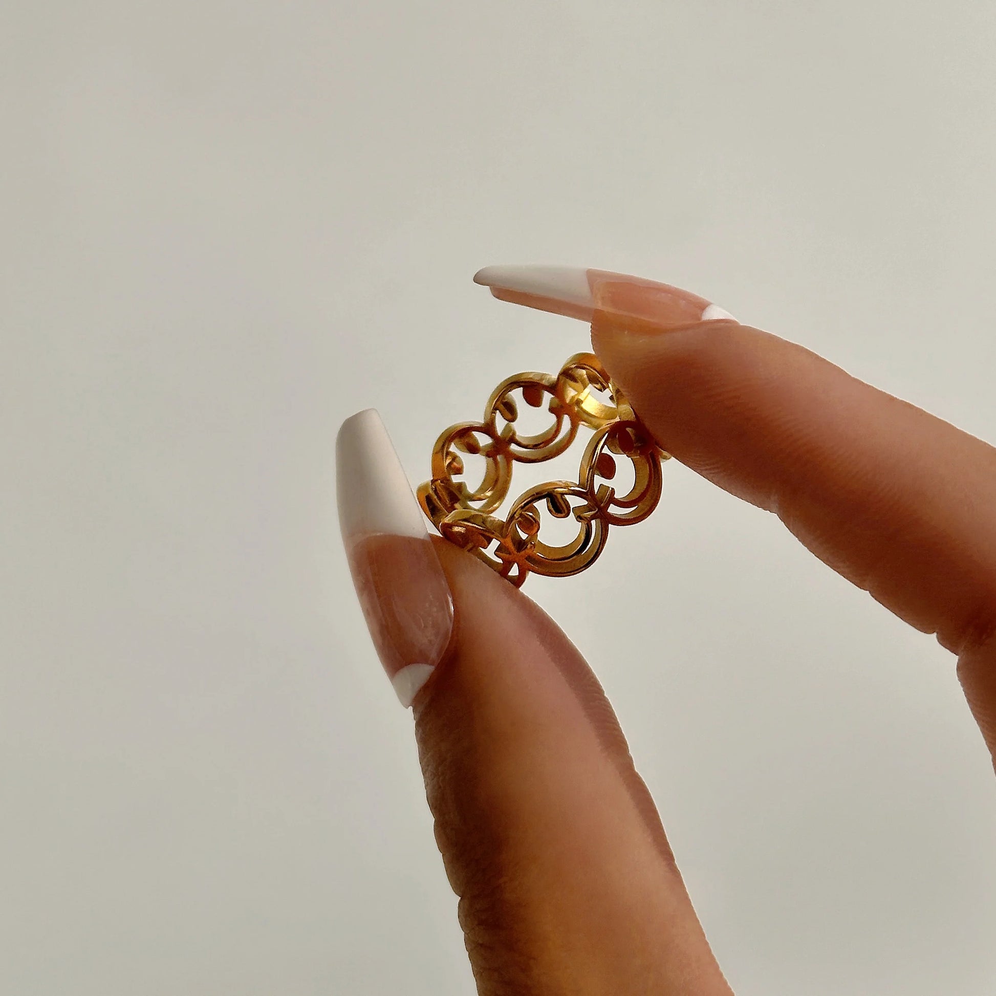 2024 Dazan New Ins 18k Gold Plated Stainless Steel Tarnish Free Polished High Quality Hollow Design Smile Face Waterproof Rin