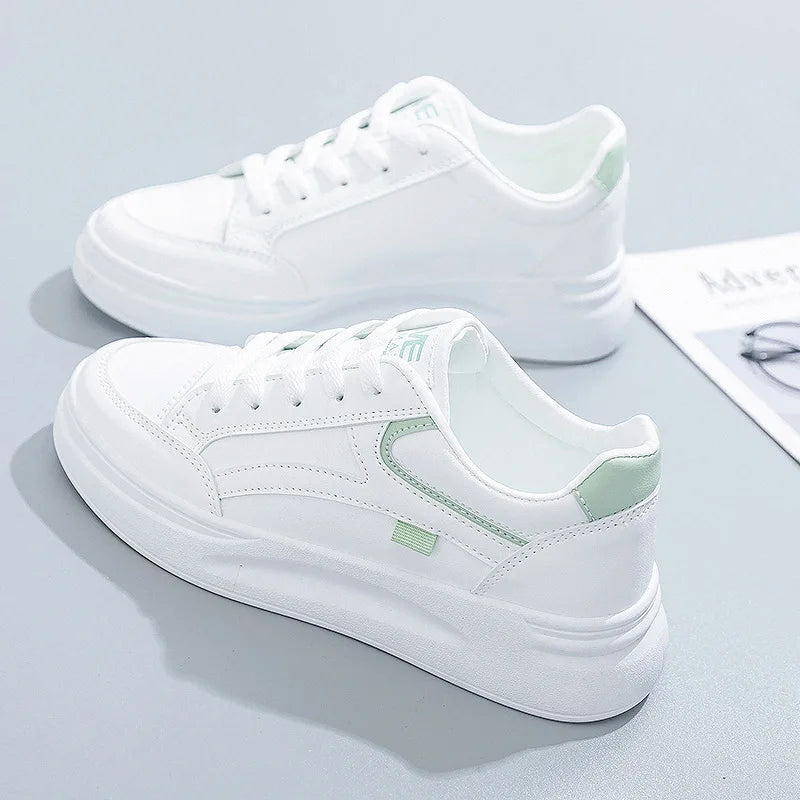 Wholesale New Style Walking Casual Shoes Student Sports Casual Sneakers Summer Autumn Thick Sole Versatile White Womens Sneak