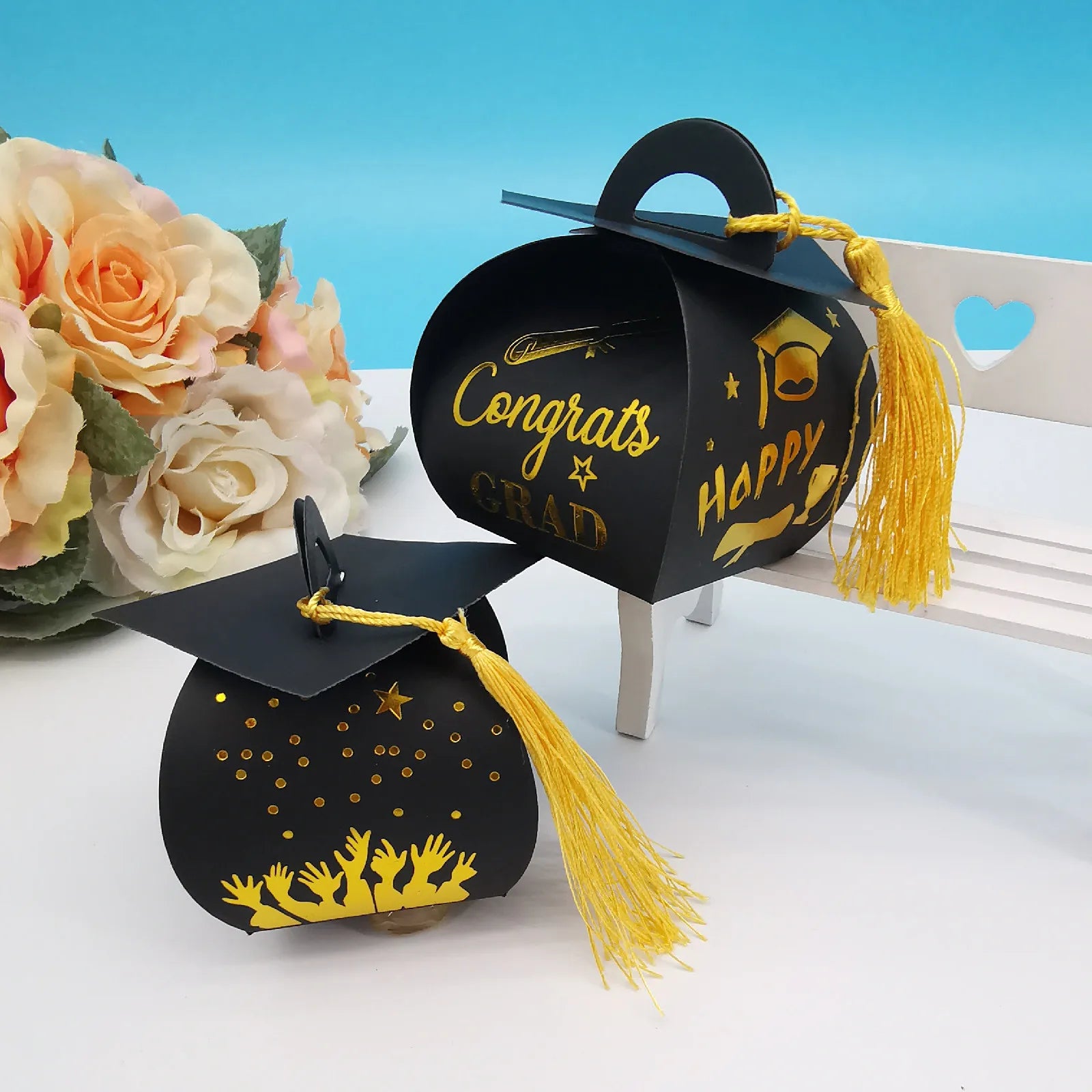 2025 Graduation Gift Box with Tassel Disposable Eco-friendly Paper Candy & Treat Box for College/High School Party Favors