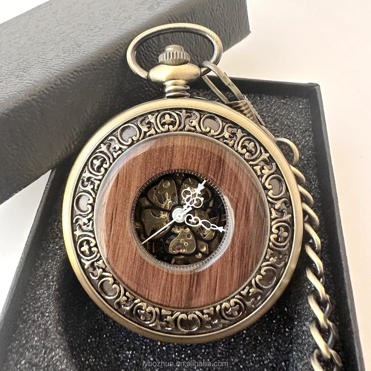 Stainless Steel Zinc Alloy Inter-Wood Antique Silent Manual Mechanical Pocket Watch