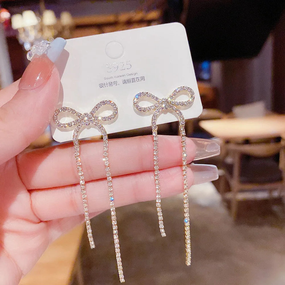 SC New Style Korean Diamond Butterfly Earrings Fashion Pearl Bowknot Earrings Trendy Bow Tassel Earrings for Women