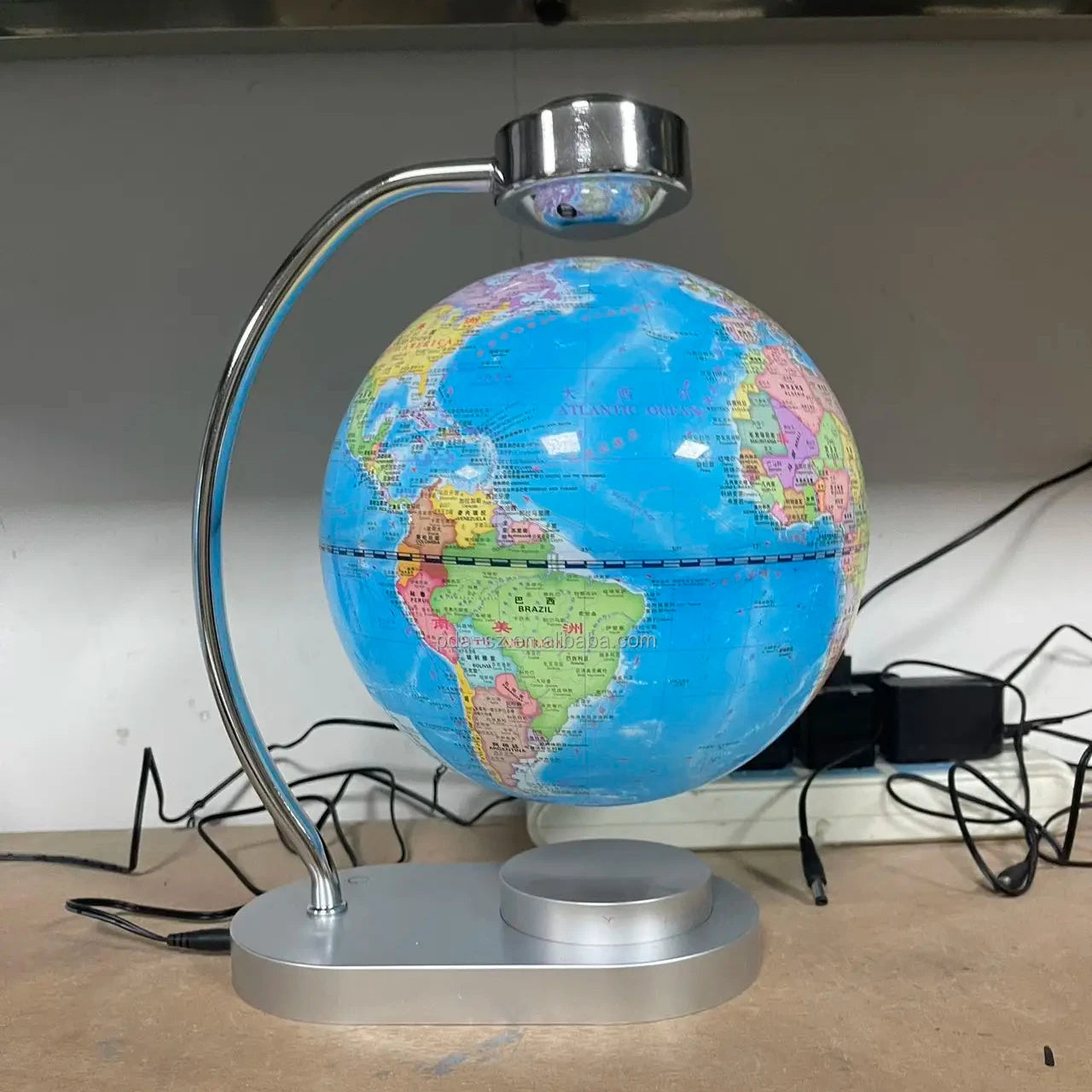 360 Spinning Magnetic Levitation Floating World Earth Globe Lamp Light for Decoration Gift