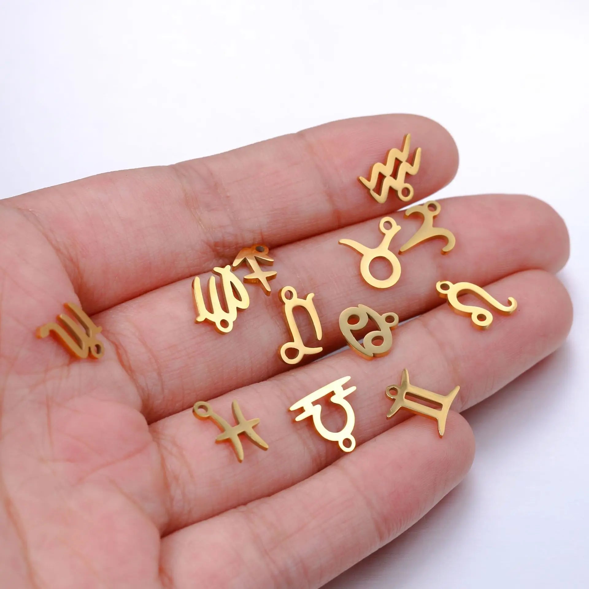 Wholesale Constellations Stainless Steel Waterproof DIY Horoscope 12 Zodiac Sign Astrology High Polish Fashion Jewelry Pendan