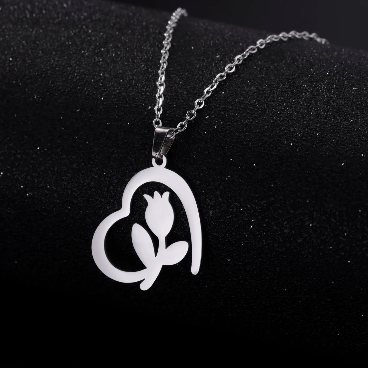 Rose Flower Love Pendant Stainless Steel Necklace Fashion Jewelry Necklaces for Woman
