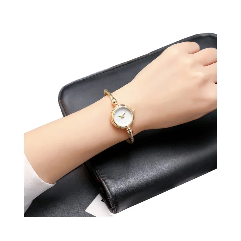 Fashionable and Versatile Slim Strap Small Bracelet Watch for Women's Smooth Free Bracelet Watch