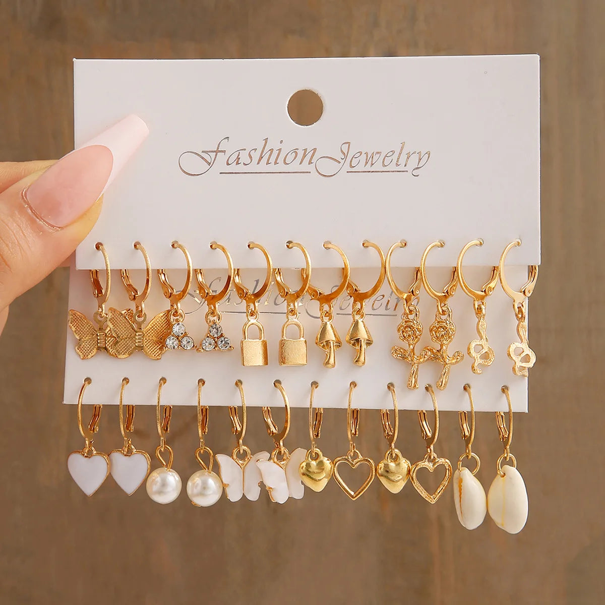 Lateefah OEM Hot Selling Fashion Gold Earrings Set Women Earrings Set