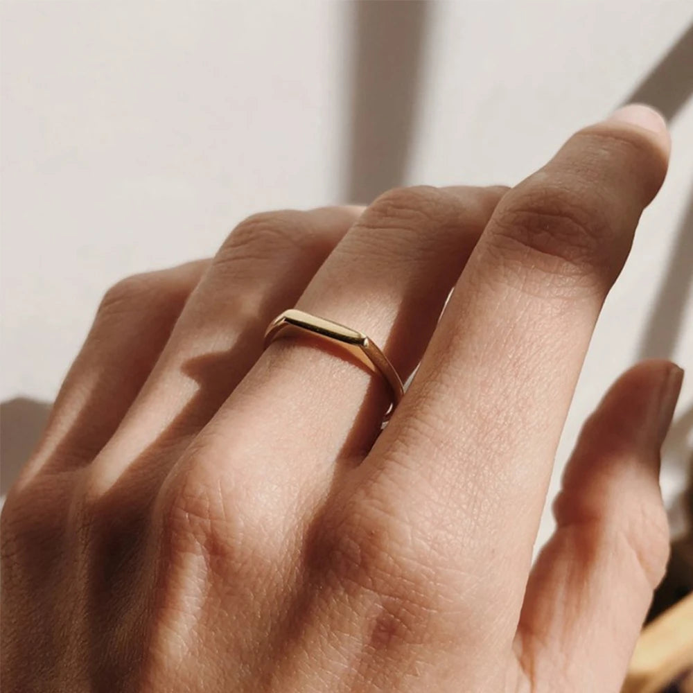 EManco YIWU Dropshipping Cheap Wholesale Women's Jewelry Stainless Steel Simple  Minimalist Fine Jewelry Rings 18k Gold Femal